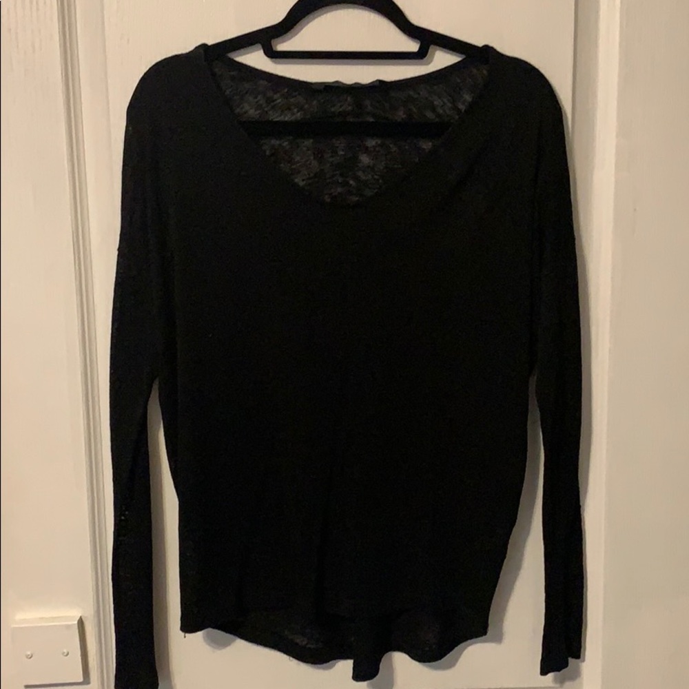 Your perfect basic long sleeve